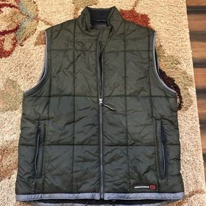 Men’s Abercrombie and Fitch Quilted Vest
